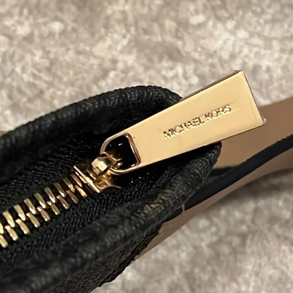 Brand New Michael Kors Center Stripe Belt Bag Zippered Fanny Pack Black & Blue
